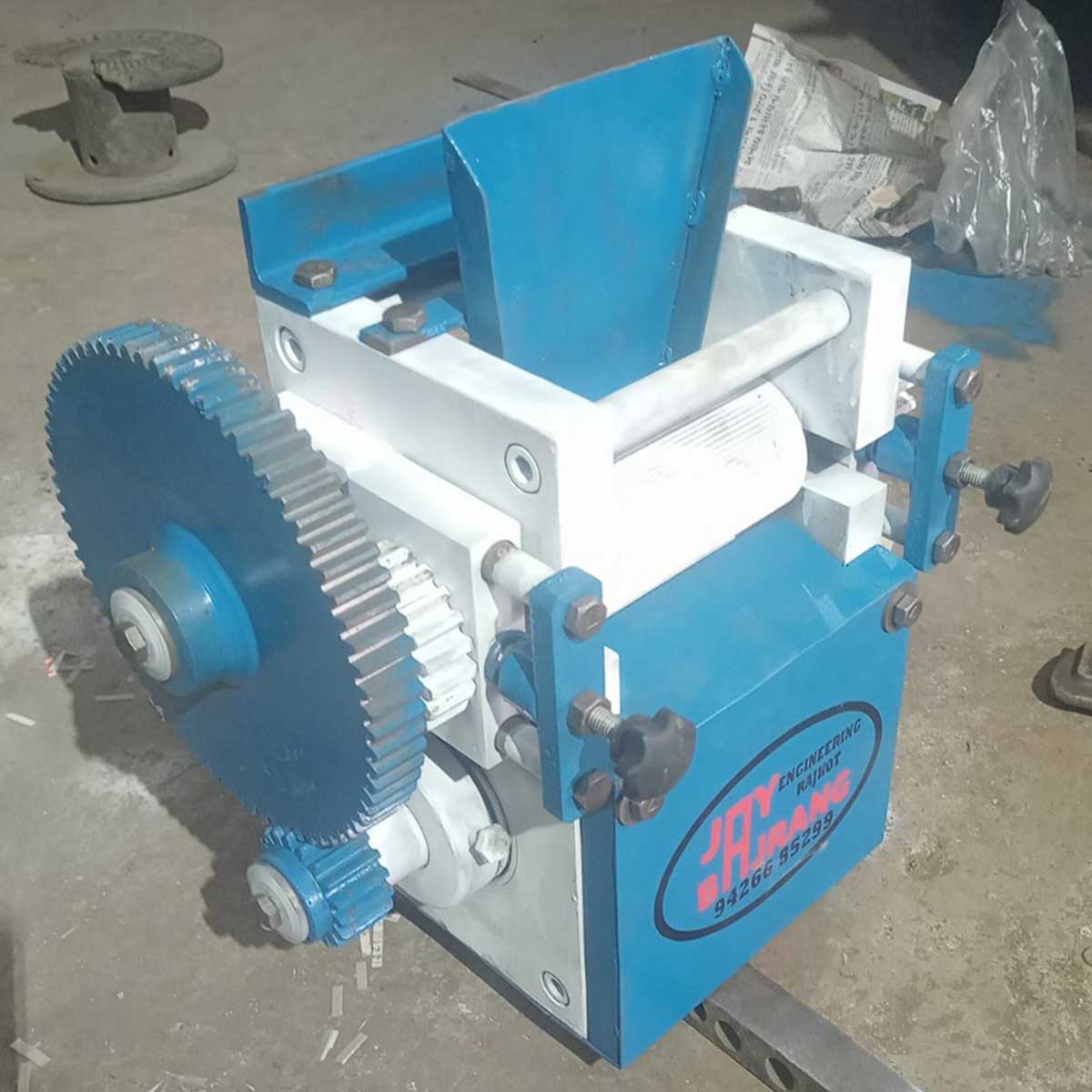 Small scale plastic dana machine 5 plastic-dana-cutter-machine-manufacturers,